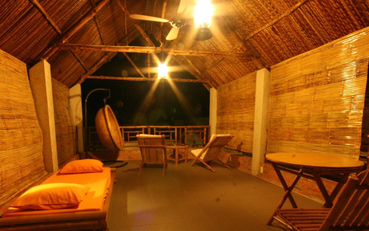 Lang Ca Voi Ll The Whales Village Ll Mui Ne Фантхьет Экстерьер фото
